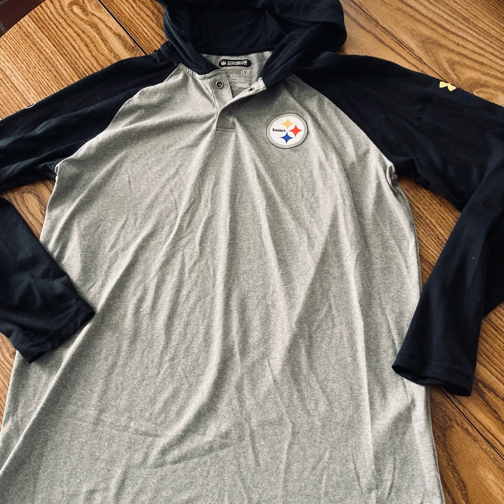 Small Under Armour Long Sleeve Pittsburgh Steelers